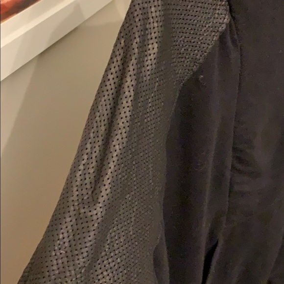 Poleci Black leather top - Picture 7 of 11